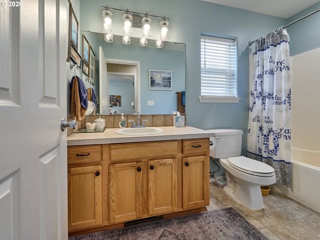411 Ike Mooney Rd Ne, Silverton, OR 97381