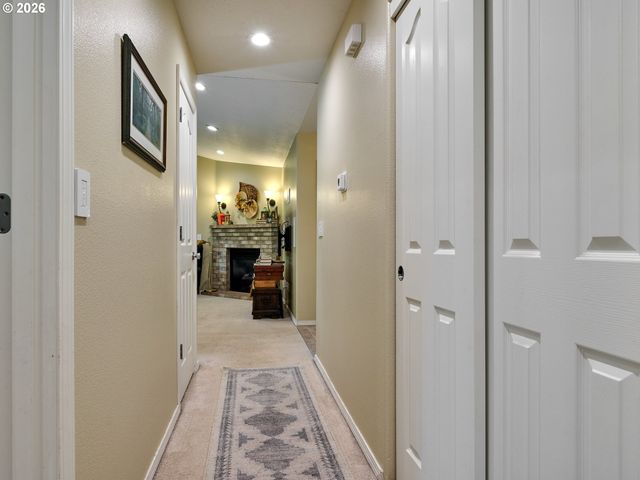 411 Ike Mooney Rd Ne, Silverton, OR 97381