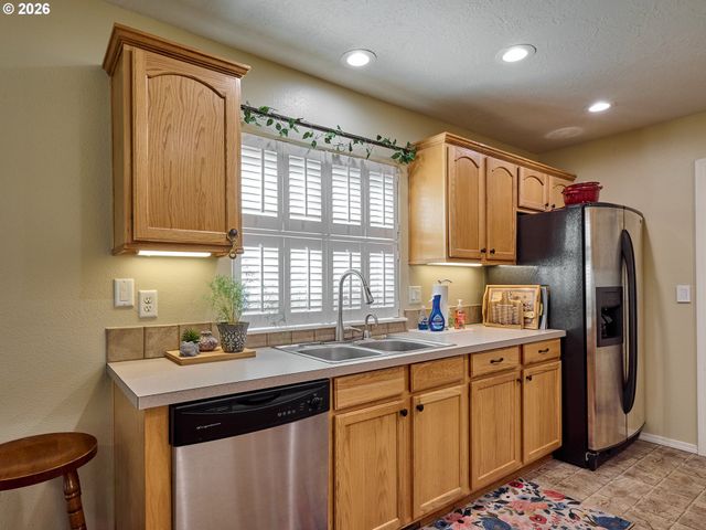 411 Ike Mooney Rd Ne, Silverton, OR 97381