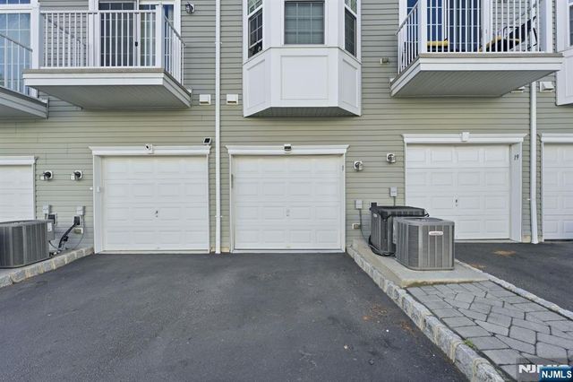 13 Dahlia Lane, Garfield, NJ 07026