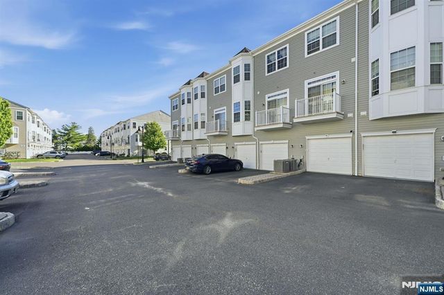 13 Dahlia Lane, Garfield, NJ 07026