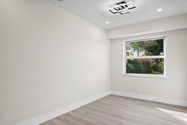 7290 Pinecone Terrace, Lake Worth, FL 33467