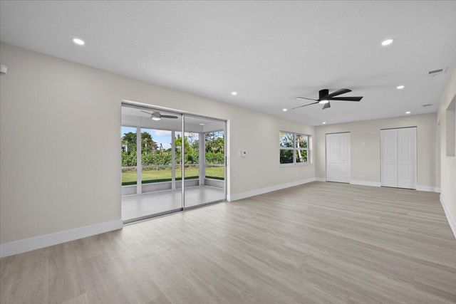 7290 Pinecone Terrace, Lake Worth, FL 33467