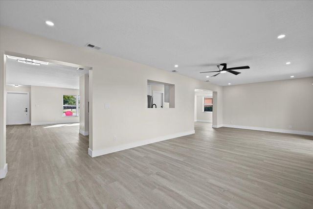 7290 Pinecone Terrace, Lake Worth, FL 33467