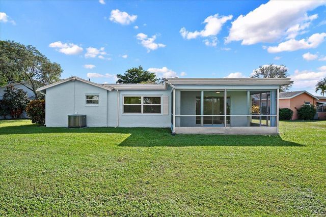 7290 Pinecone Terrace, Lake Worth, FL 33467