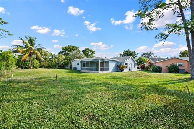 7290 Pinecone Terrace, Lake Worth, FL 33467