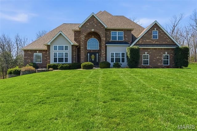 251 Lake Forest Drive, Troy, MO 63379