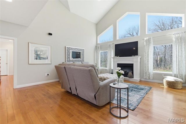 251 Lake Forest Drive, Troy, MO 63379