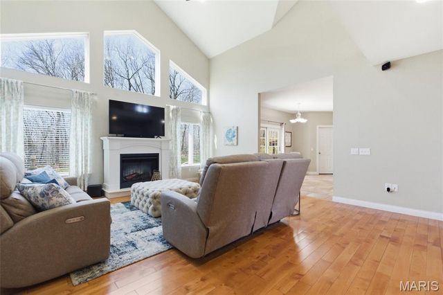 251 Lake Forest Drive, Troy, MO 63379