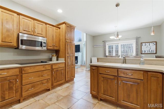 251 Lake Forest Drive, Troy, MO 63379