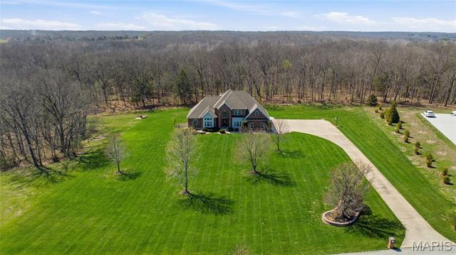 251 Lake Forest Drive, Troy, MO 63379