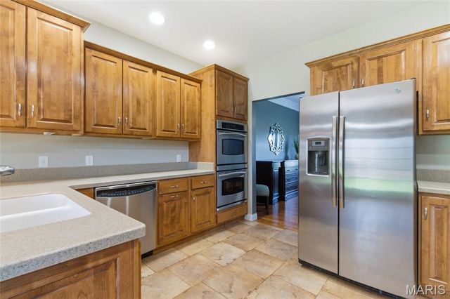 251 Lake Forest Drive, Troy, MO 63379