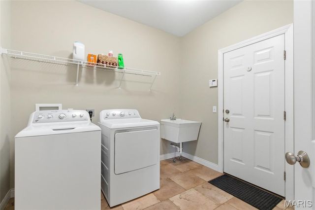 251 Lake Forest Drive, Troy, MO 63379