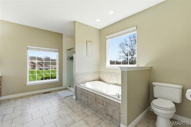 251 Lake Forest Drive, Troy, MO 63379