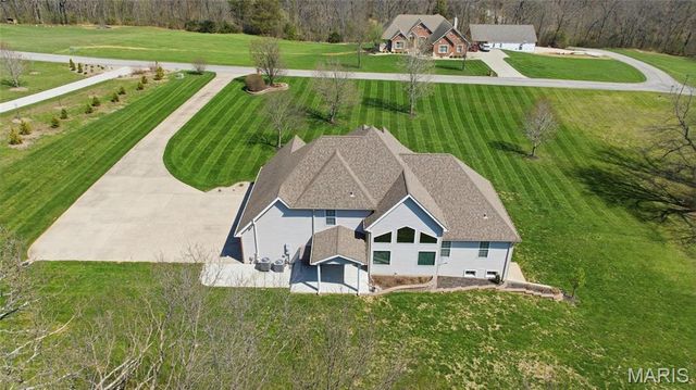 251 Lake Forest Drive, Troy, MO 63379