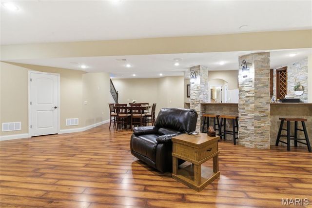 251 Lake Forest Drive, Troy, MO 63379