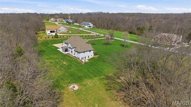 251 Lake Forest Drive, Troy, MO 63379