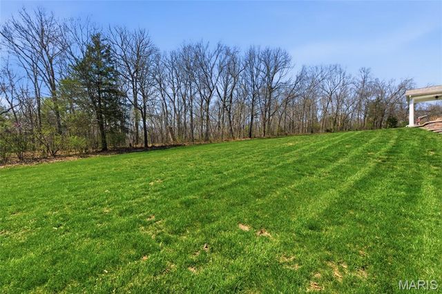 251 Lake Forest Drive, Troy, MO 63379