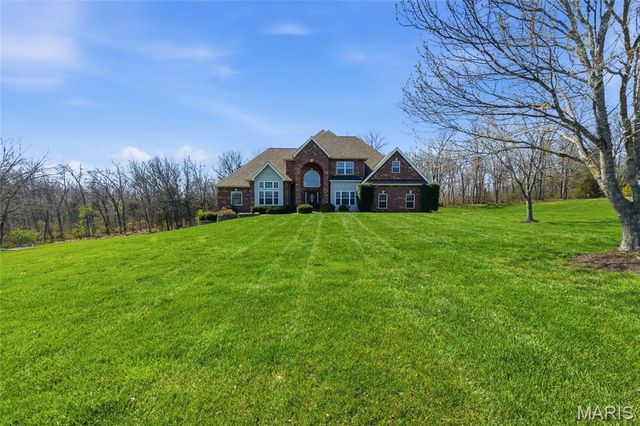 251 Lake Forest Drive, Troy, MO 63379