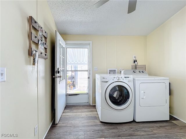 11561 Blue Warbler DR, Fort Myers, FL 33908