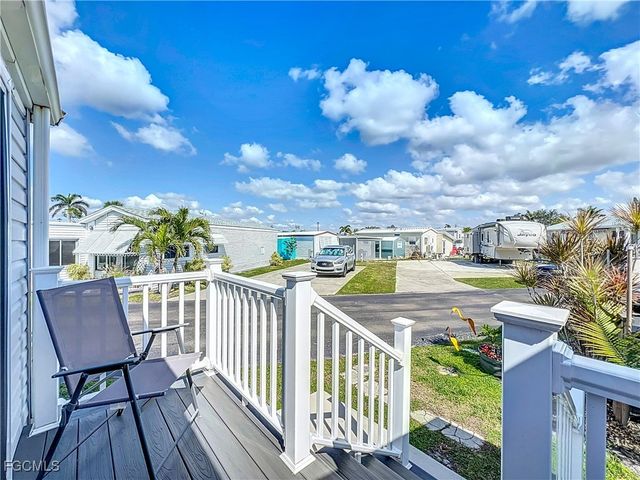 11561 Blue Warbler DR, Fort Myers, FL 33908