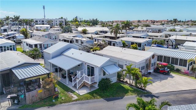 11561 Blue Warbler DR, Fort Myers, FL 33908