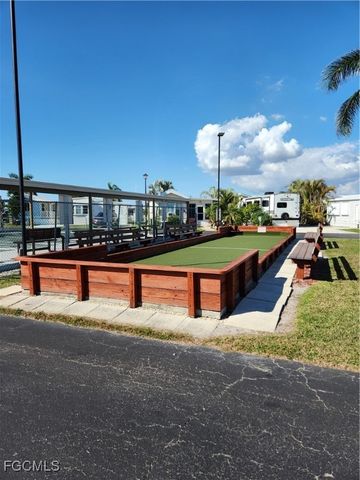 11561 Blue Warbler DR, Fort Myers, FL 33908