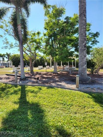 11561 Blue Warbler DR, Fort Myers, FL 33908