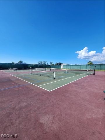 11561 Blue Warbler DR, Fort Myers, FL 33908