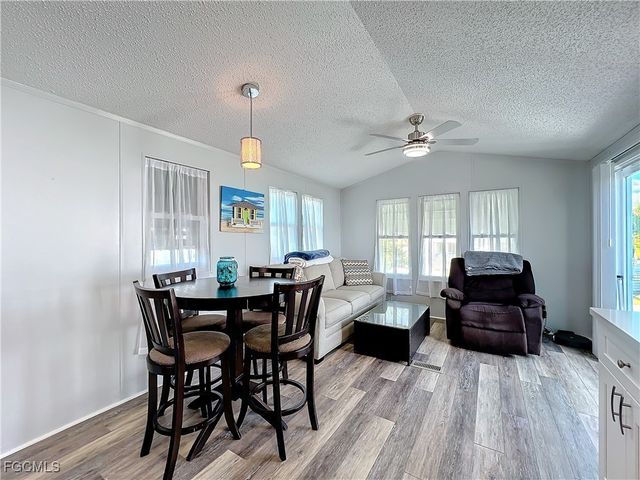 11561 Blue Warbler DR, Fort Myers, FL 33908