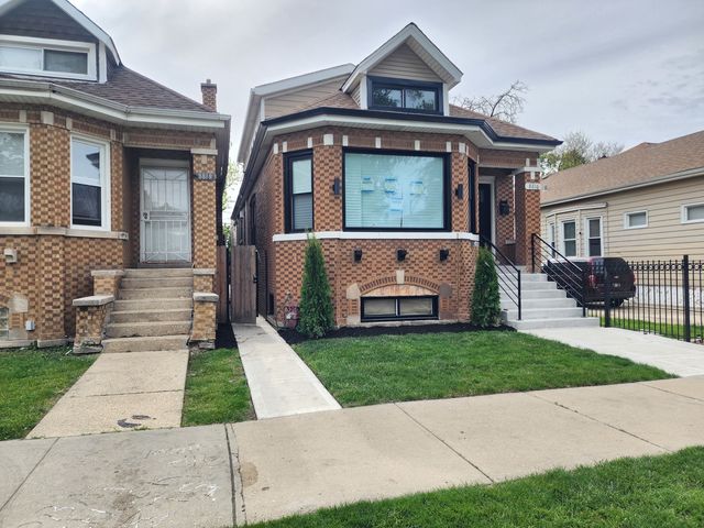 8816 S Laflin Street, Chicago, IL 60620