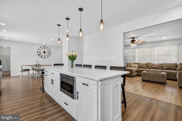 210 PROVINCETOWN RD, Cherry Hill, NJ 08034