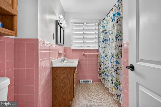 210 PROVINCETOWN RD, Cherry Hill, NJ 08034