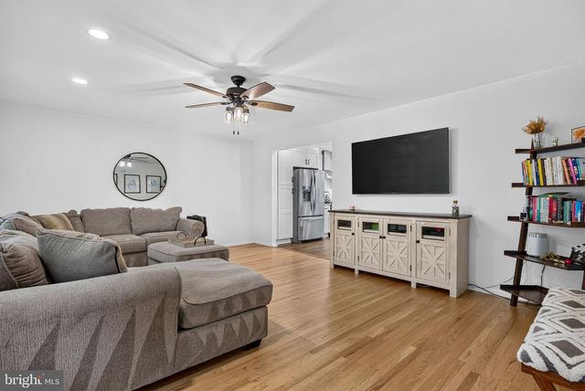 210 PROVINCETOWN RD, Cherry Hill, NJ 08034