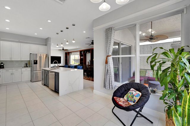 19084 Skyridge Circle, Boca Raton, FL 33498