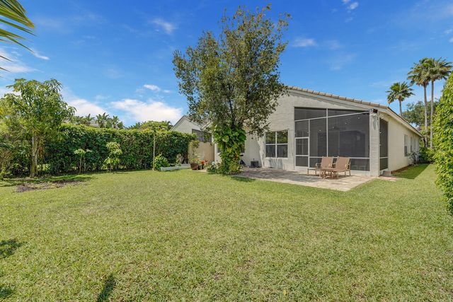 19084 Skyridge Circle, Boca Raton, FL 33498