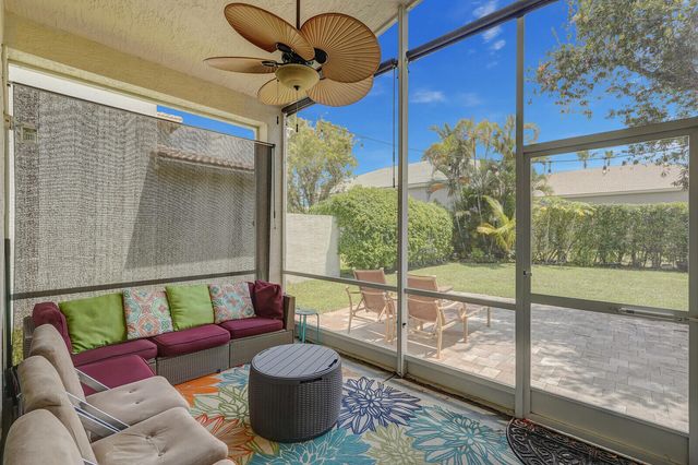 19084 Skyridge Circle, Boca Raton, FL 33498