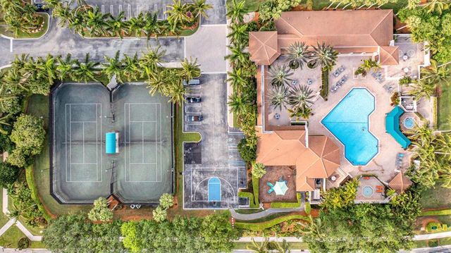 19084 Skyridge Circle, Boca Raton, FL 33498
