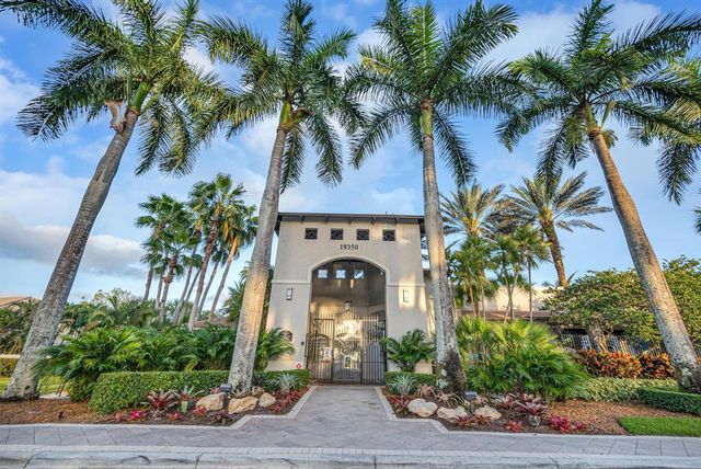 19084 Skyridge Circle, Boca Raton, FL 33498