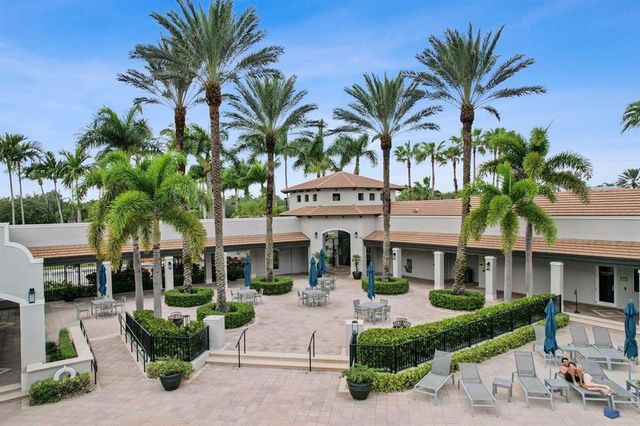 19084 Skyridge Circle, Boca Raton, FL 33498