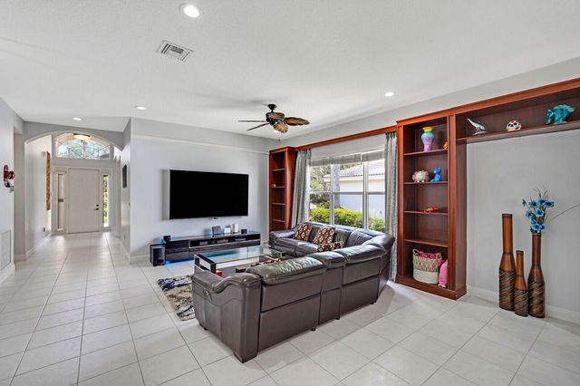 19084 Skyridge Circle, Boca Raton, FL 33498