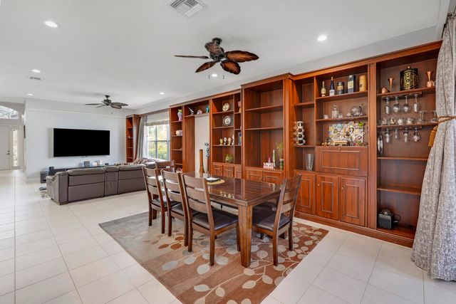 19084 Skyridge Circle, Boca Raton, FL 33498