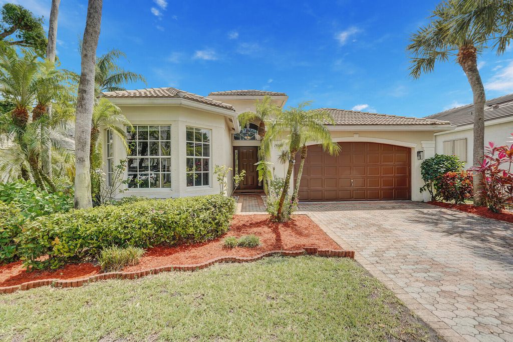 19084 Skyridge Circle, Boca Raton, FL 33498