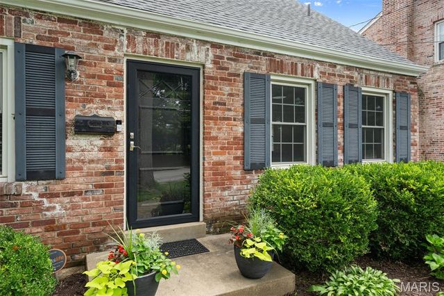 436 Couch Avenue, St Louis, MO 63122