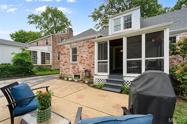436 Couch Avenue, St Louis, MO 63122