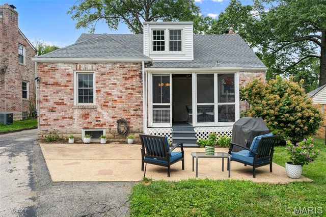 436 Couch Avenue, St Louis, MO 63122