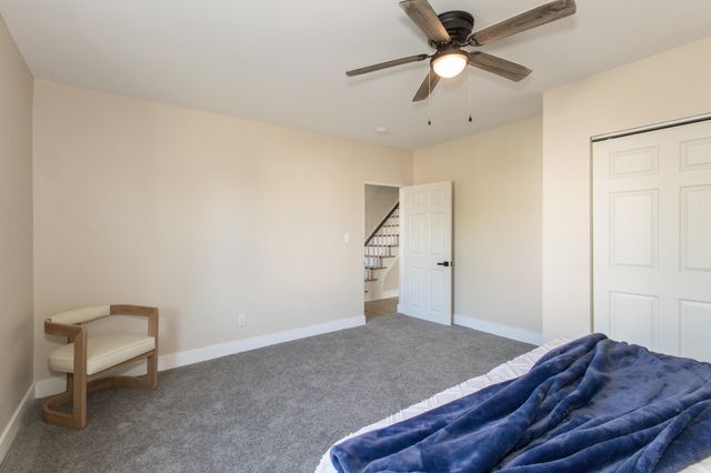 122 W 4th Avenue, Dayton, KY 41074