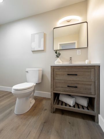 122 W 4th Avenue, Dayton, KY 41074