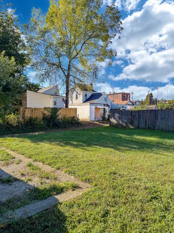 122 W 4th Avenue, Dayton, KY 41074
