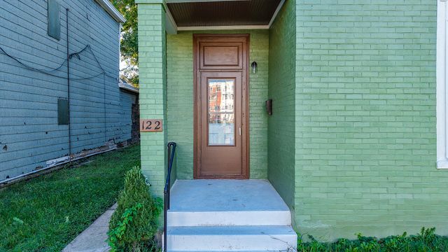 122 W 4th Avenue, Dayton, KY 41074